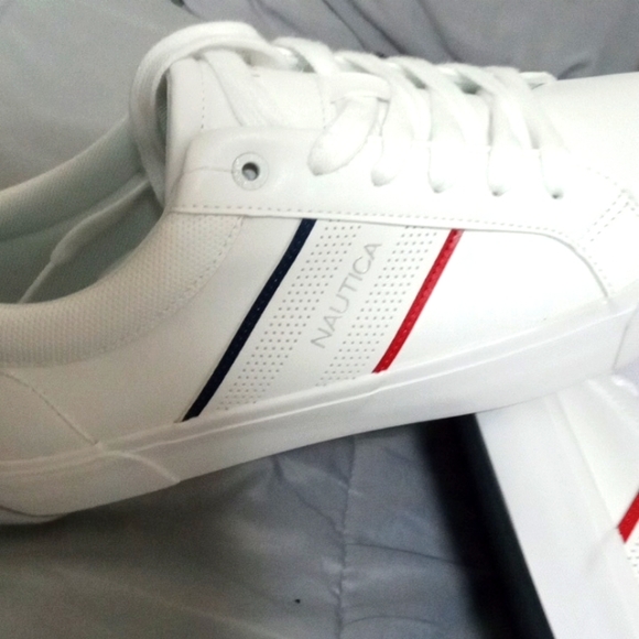 Sneakers - Picture 1 of 4